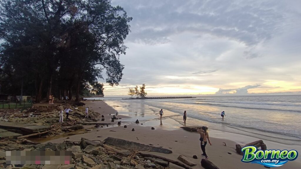 Tanjong Lobang Beach @ Miri